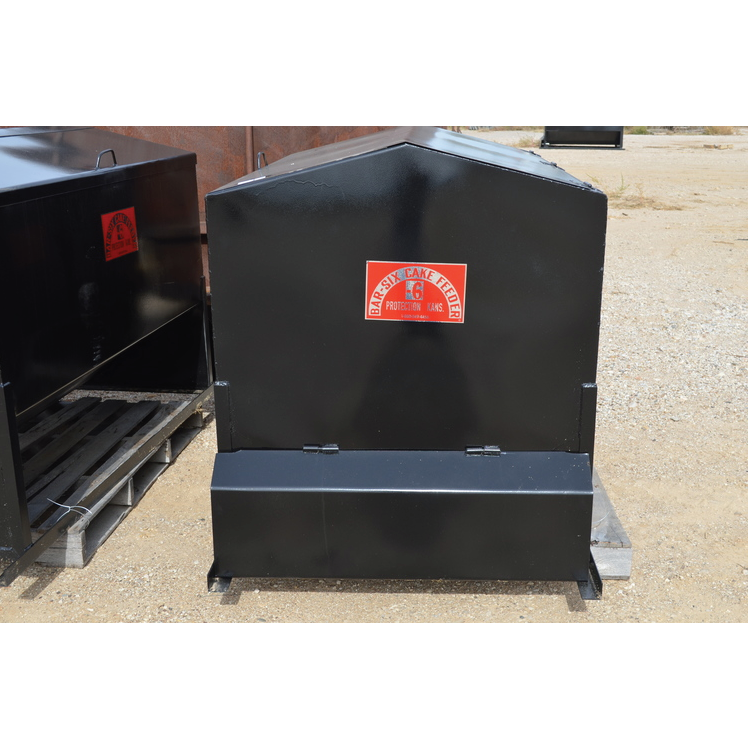 BAR 6 1600# FEED DISPENSER BLACK FOR HAY BED