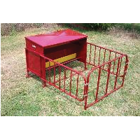 BJ 1500# CALF CREEP FEEDER RED