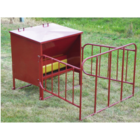 BJ 750# CALF CREEP FEEDER RED