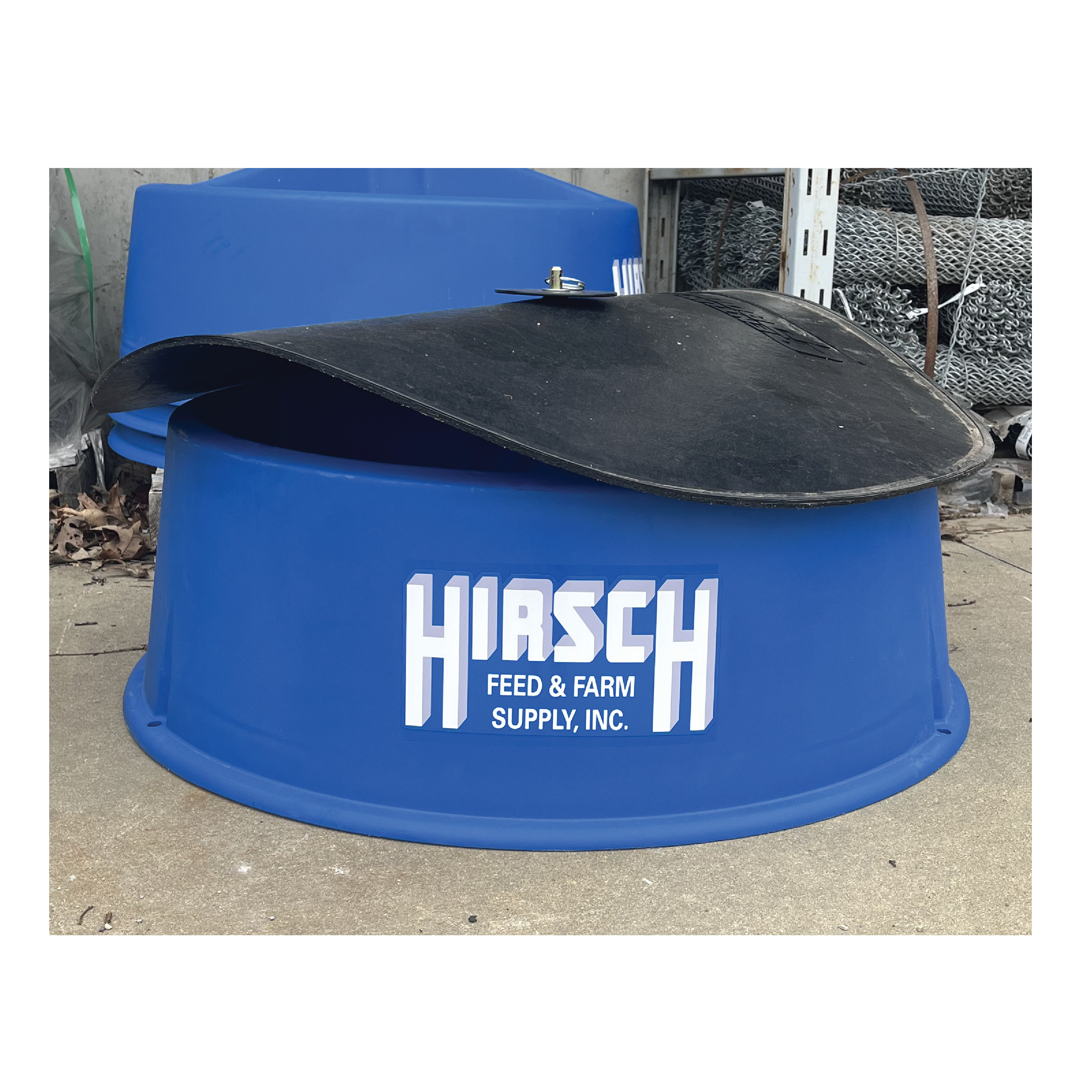 HIRSCH 3 COMPARTMENT MINERAL FEEDER