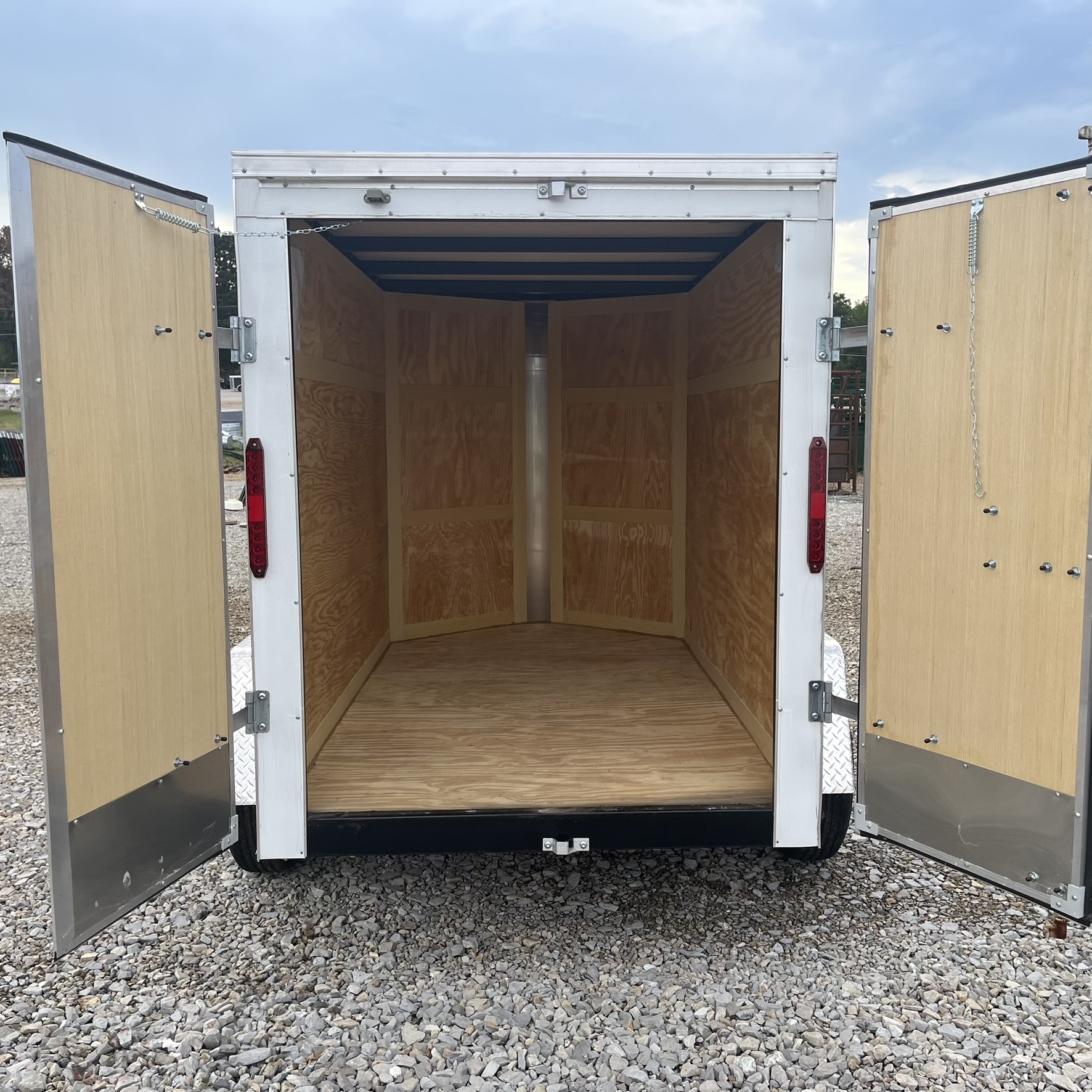 HOMESTEADER INTREPID 5X8 CARGO TRAILER