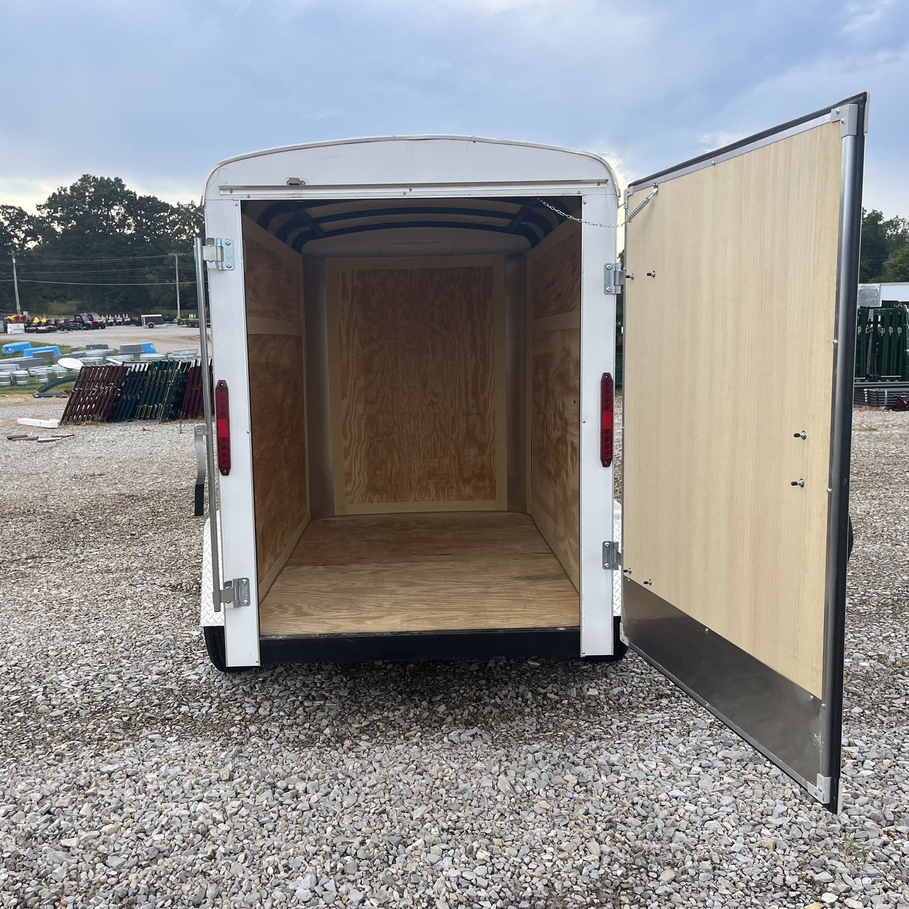 HOMESTEADER CHALLENGER 5X8 CARGO TRAILER
