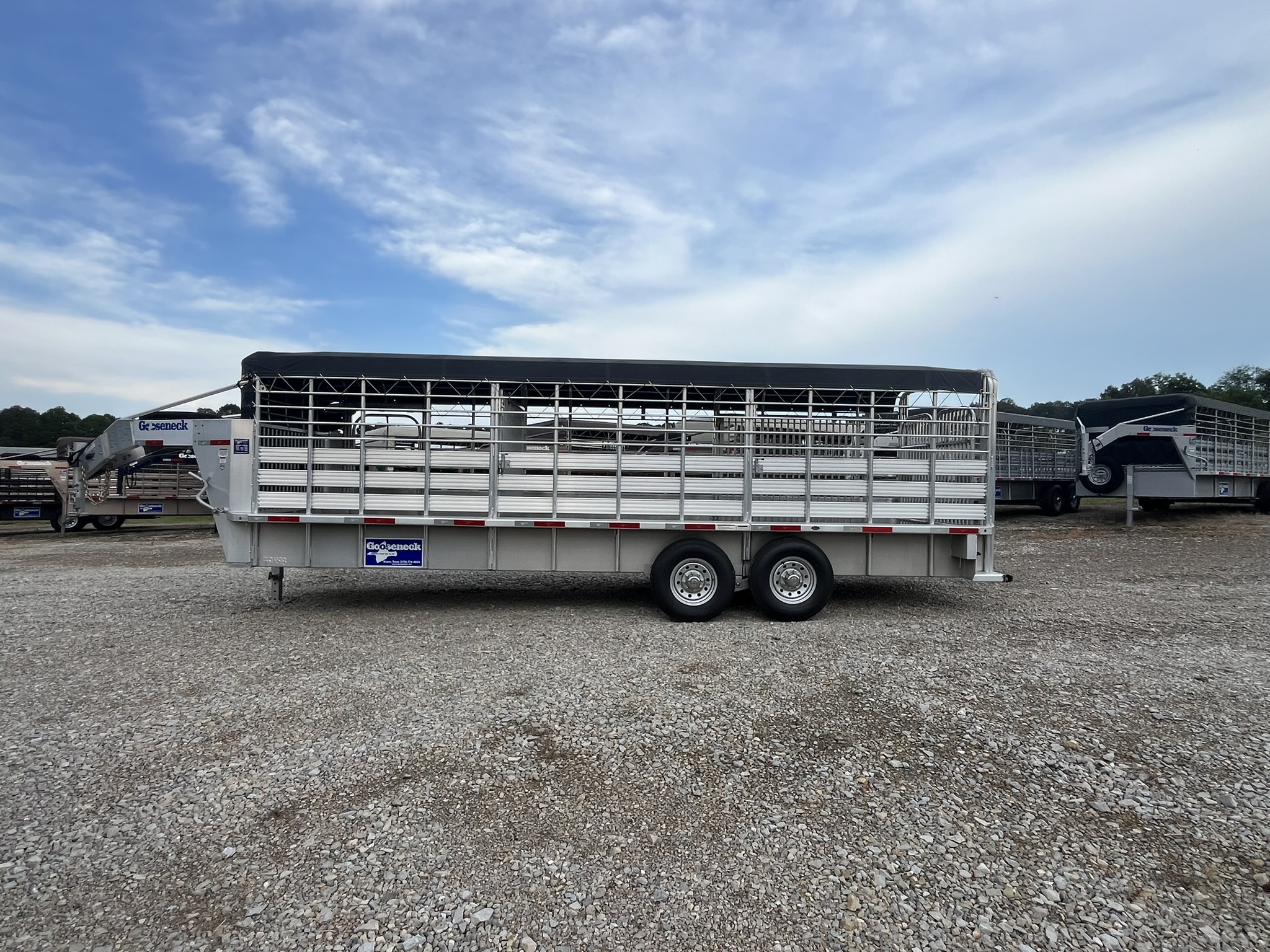 GOOSENECK 24'X6'8" ALUMINUM CATTLE TRAILER