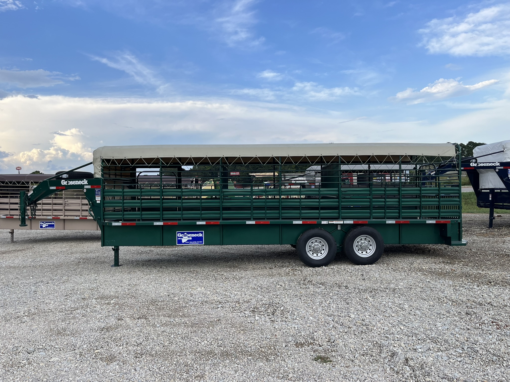 GOOSENECK 24'X6'8" STEEL CATTLE TRAILER