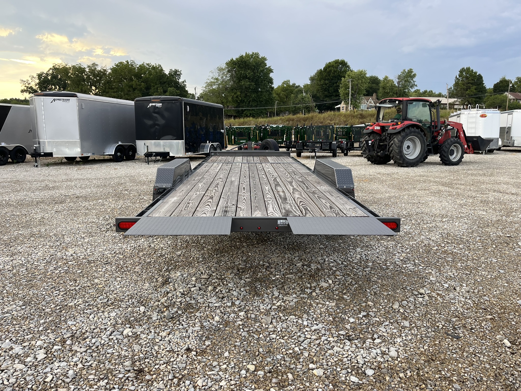 DELTA 22\' BUMPER TILT TRAILER