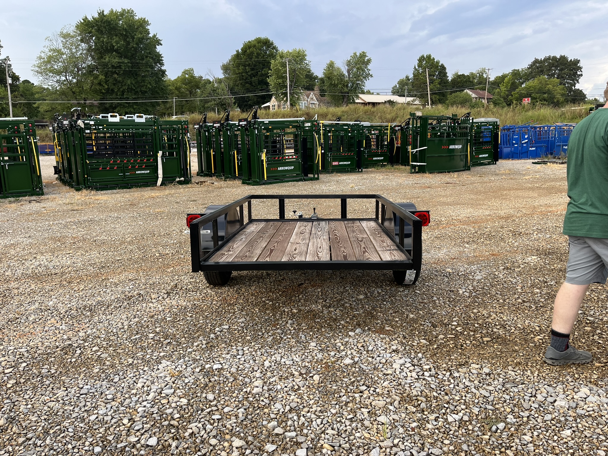 RIVERCRAFT 5\'X8\' TILT TRAILER