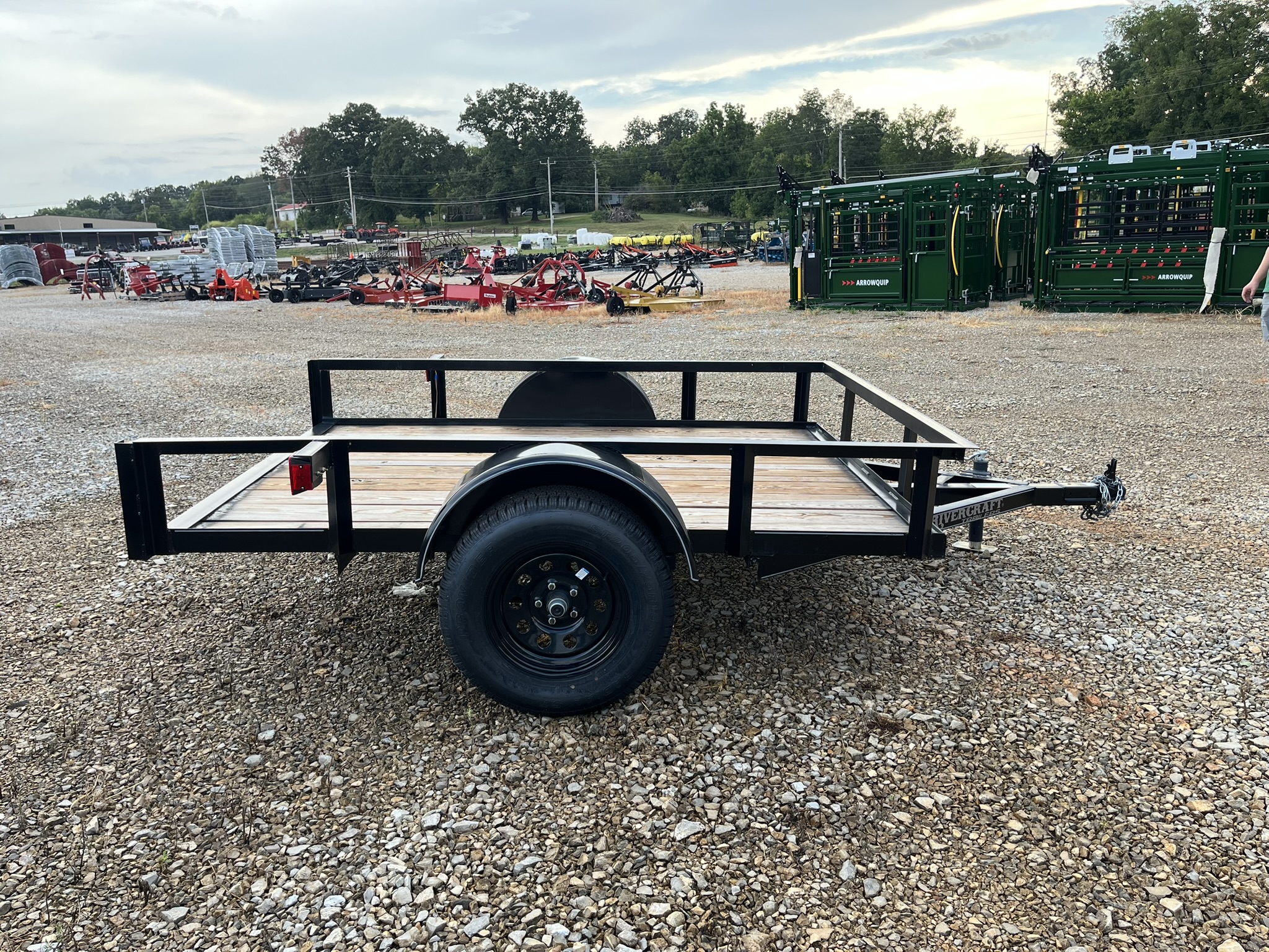 RIVERCRAFT 6\'X8\' TILT TRAILER