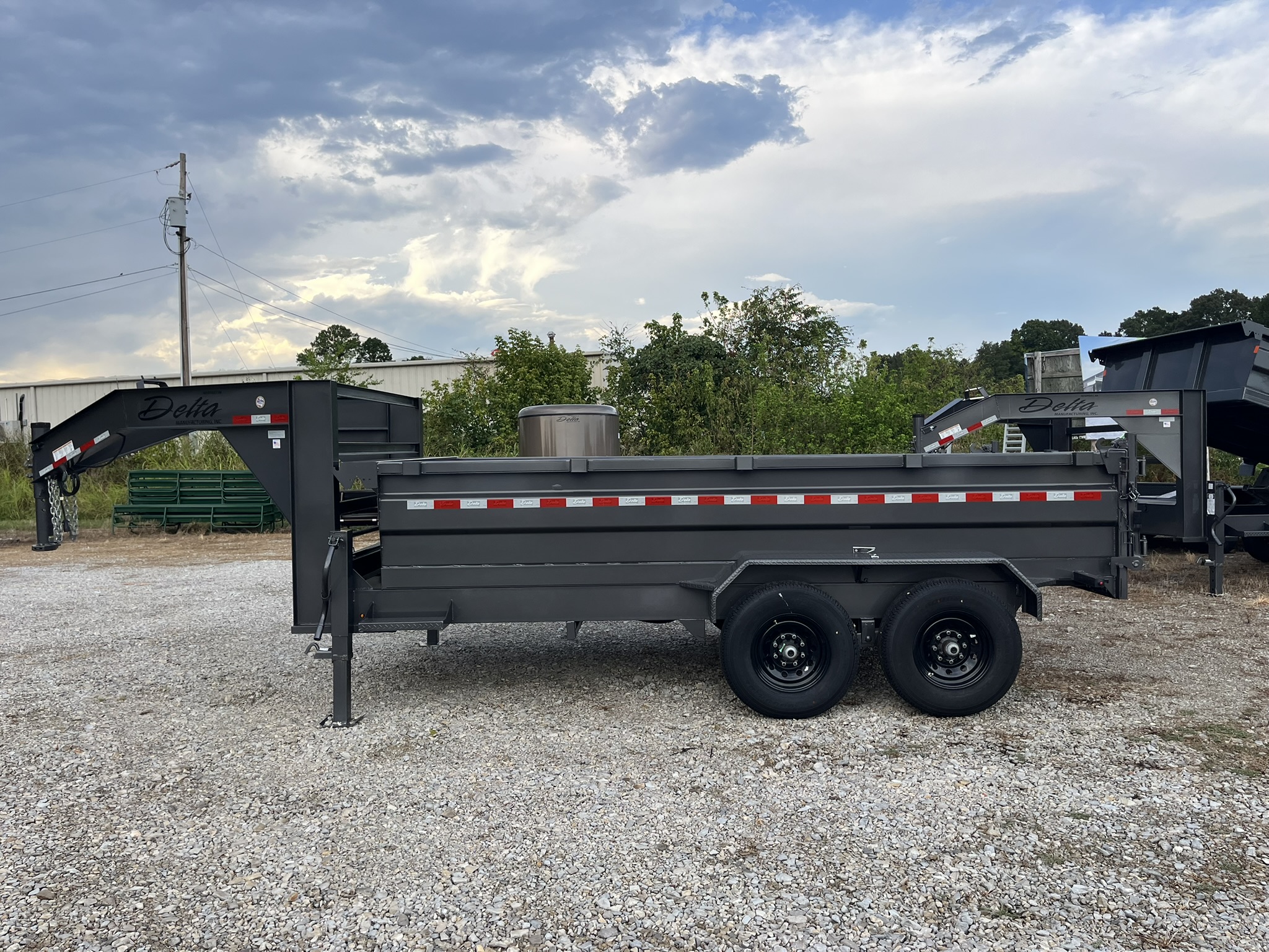 DELTA 14' GOOSENECK DUMP TRAILER