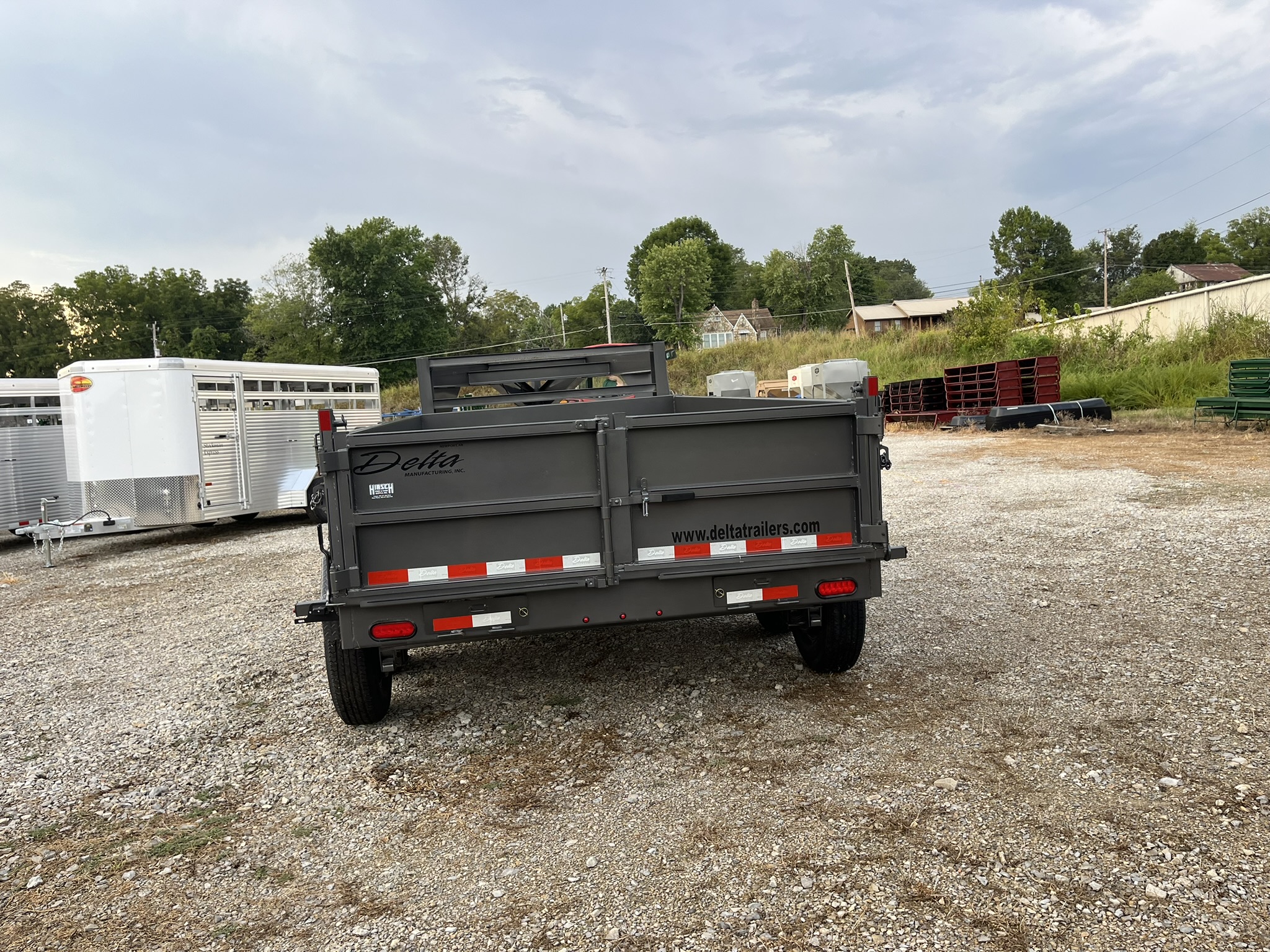 DELTA 14\' GOOSENECK DUMP TRAILER