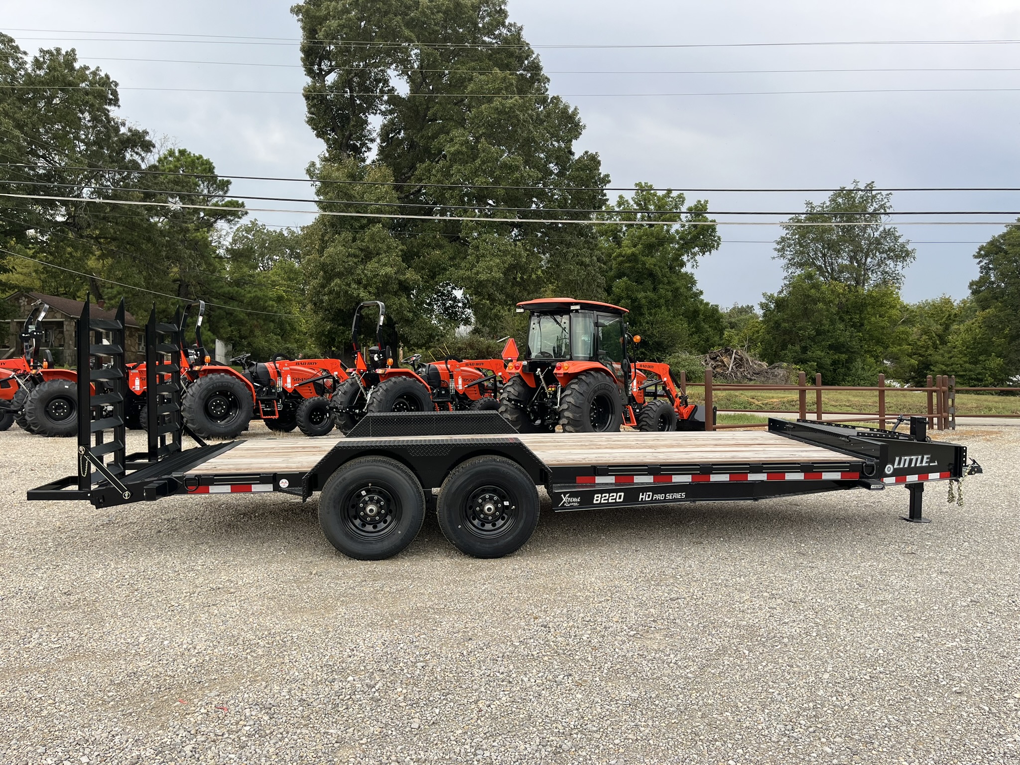 DOOLITTLE 20\' FLATBED TRAILER WITH RAMPS