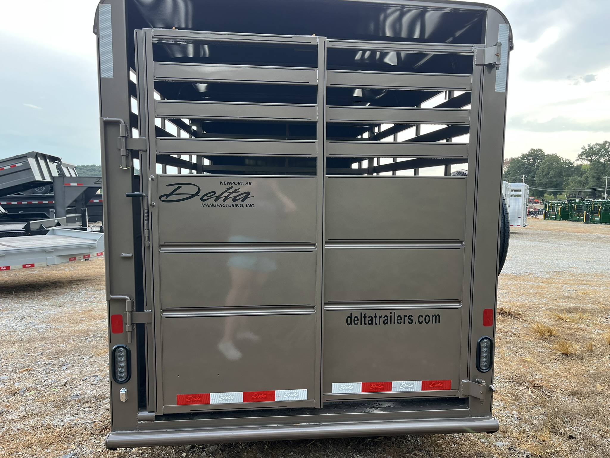 DELTA 16\' BUMPER PULL STOCK TRAILER