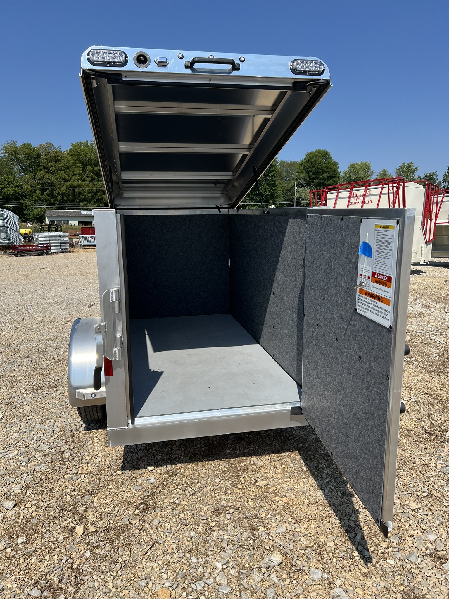 SUNDOWNER MINI GO 4\'X8\' CARGO TRAILER