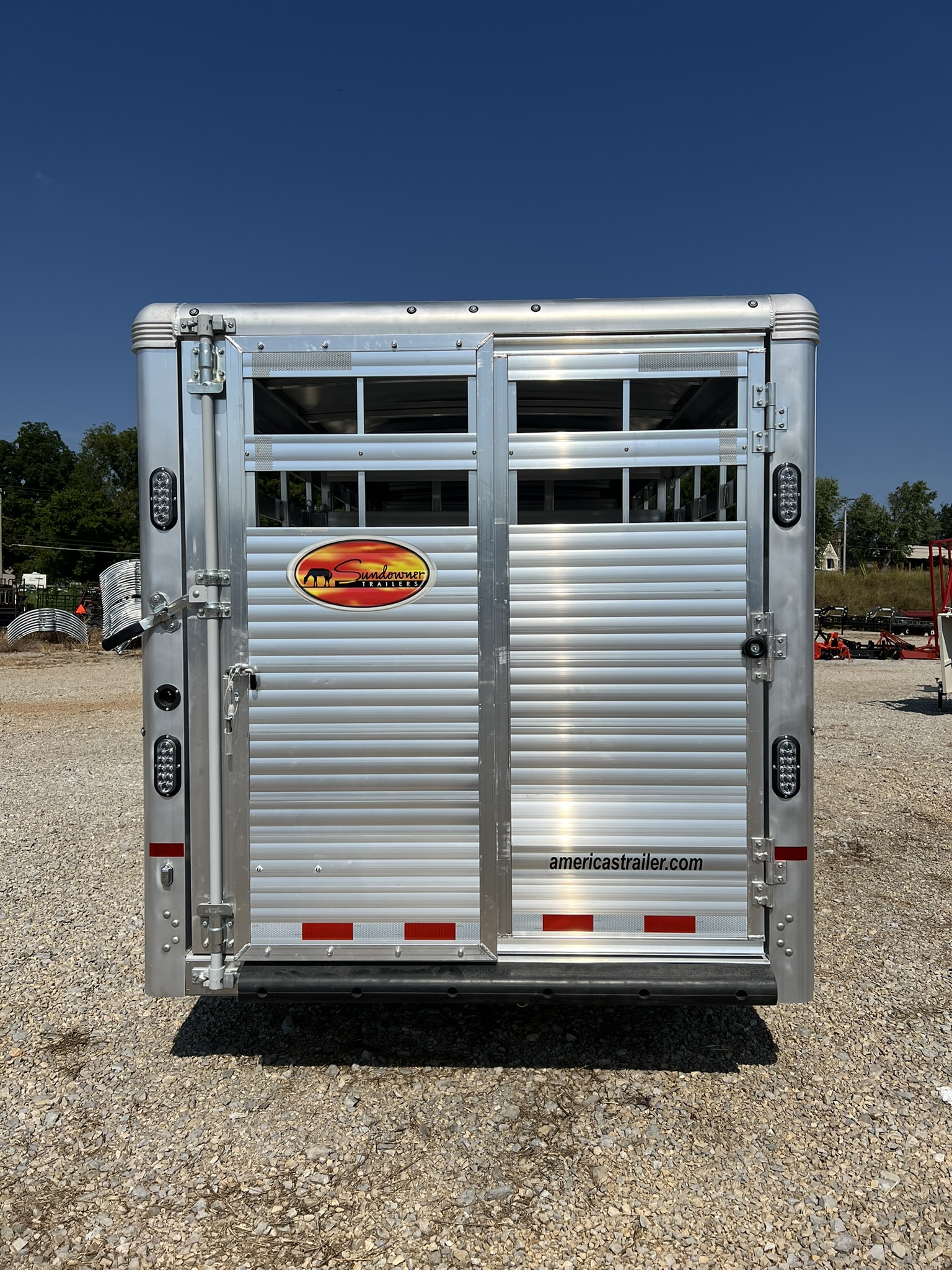 SUNDOWNER 24\' RANCHER STOCK TRAILER