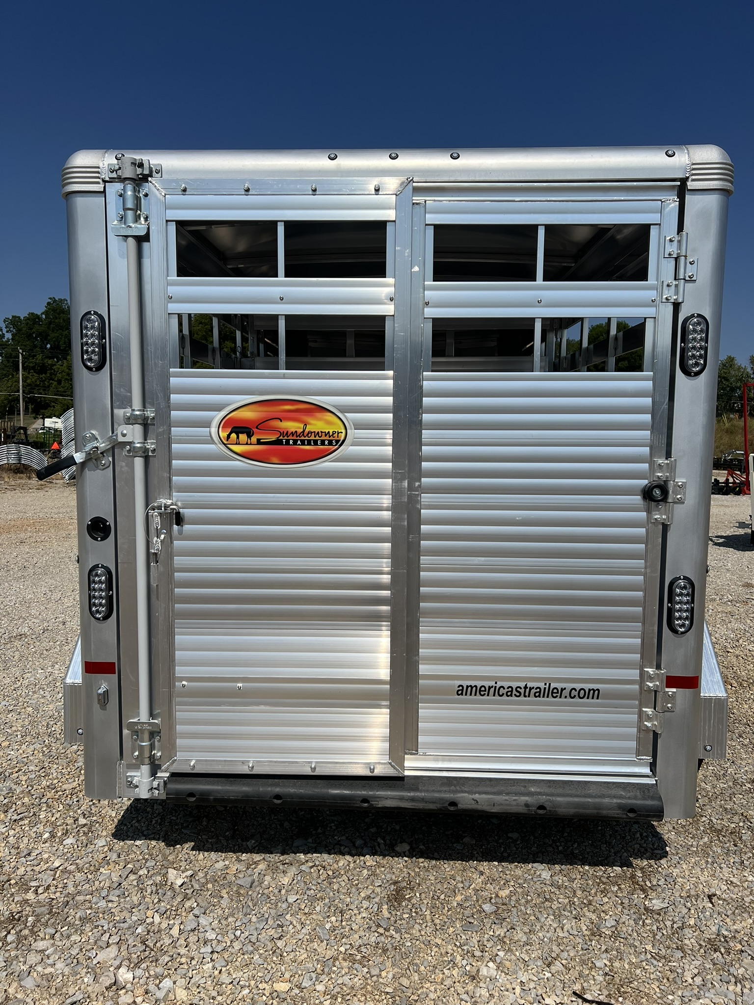 SUNDOWNER 16\' STOCKMAN TRAILER