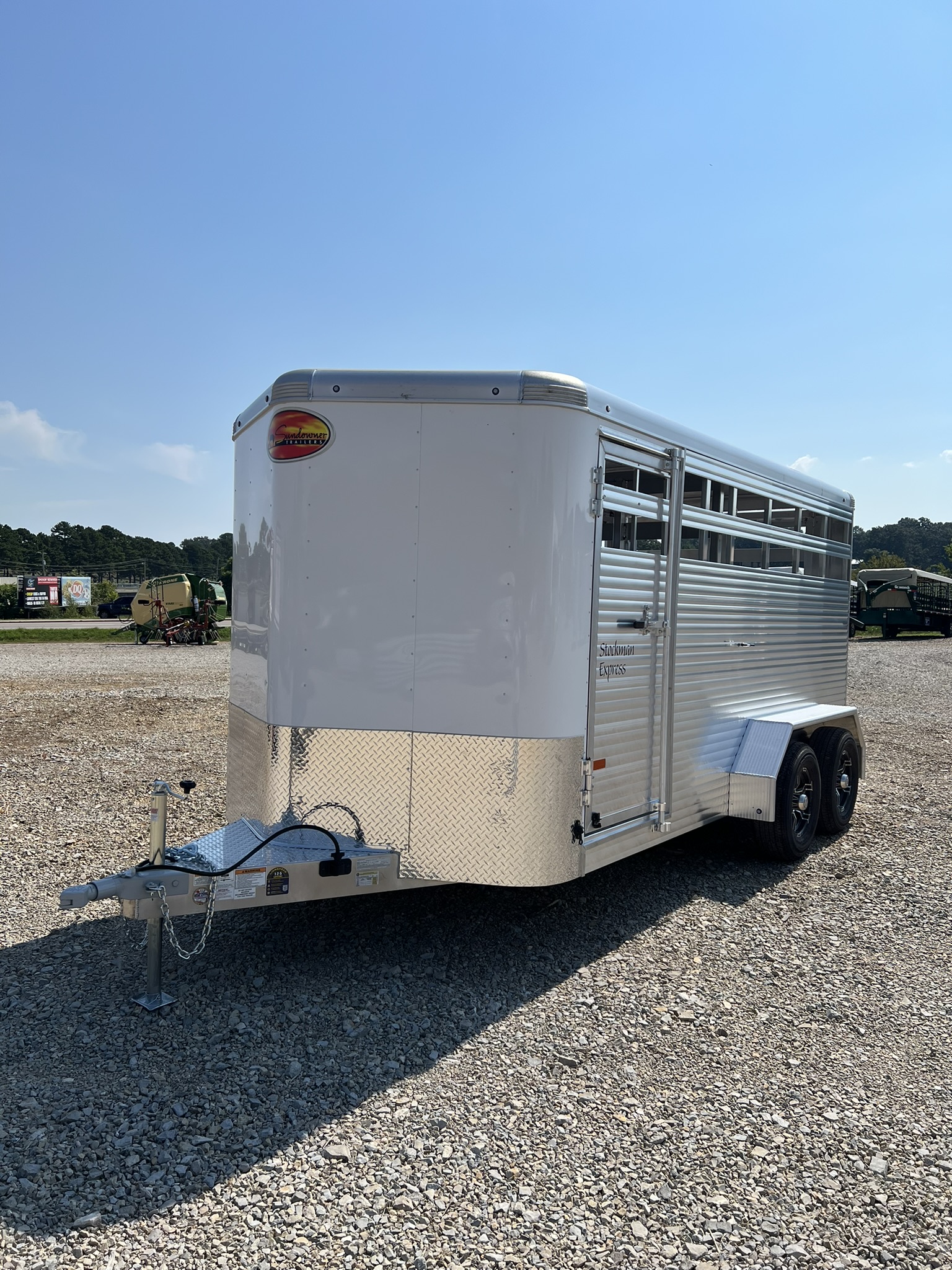 SUNDOWNER 16\' STOCKMAN TRAILER
