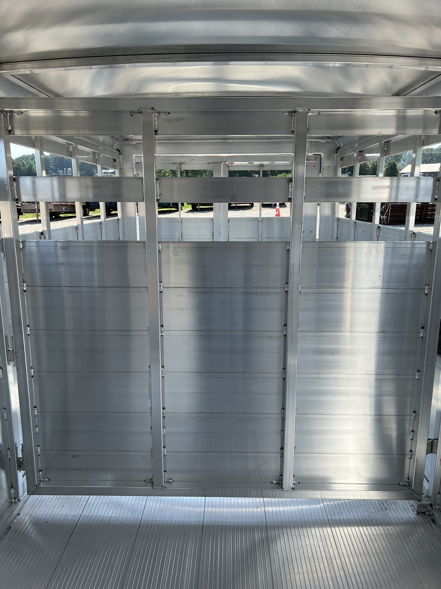 SUNDOWNER 16\' STOCKMAN TRAILER