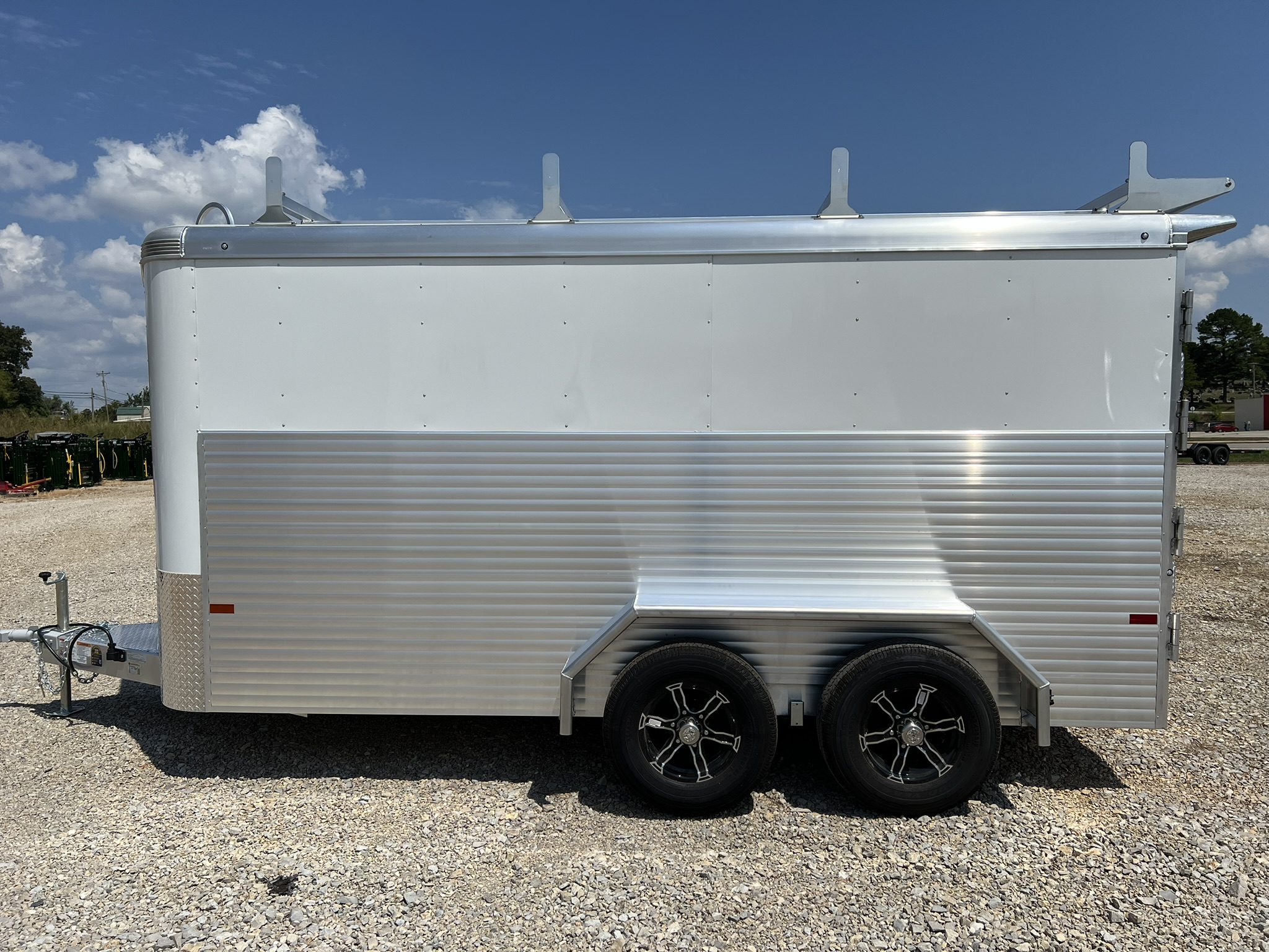 SUNDOWNER 16\' CONTRACTOR CARGO TRAILER