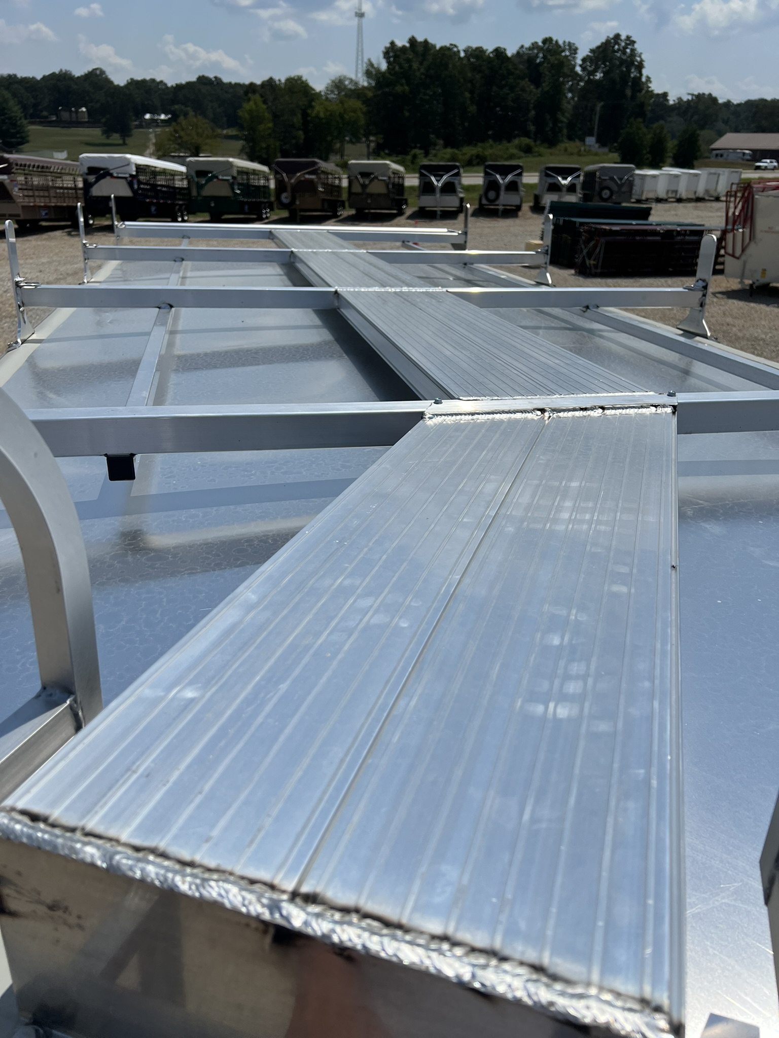 SUNDOWNER 16\' CONTRACTOR CARGO TRAILER