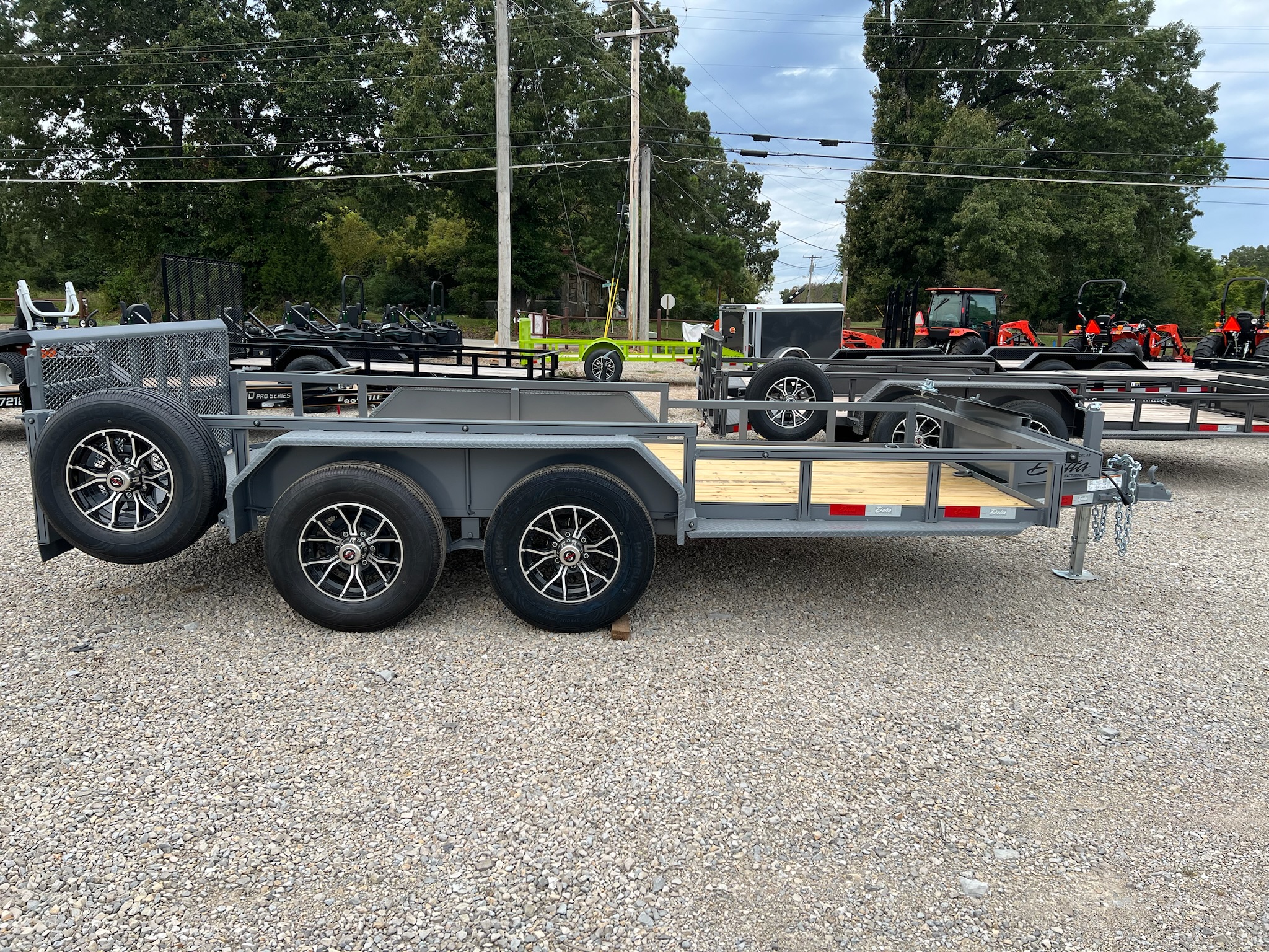 DELTA 14' BUMPER UTILITY TRAILER