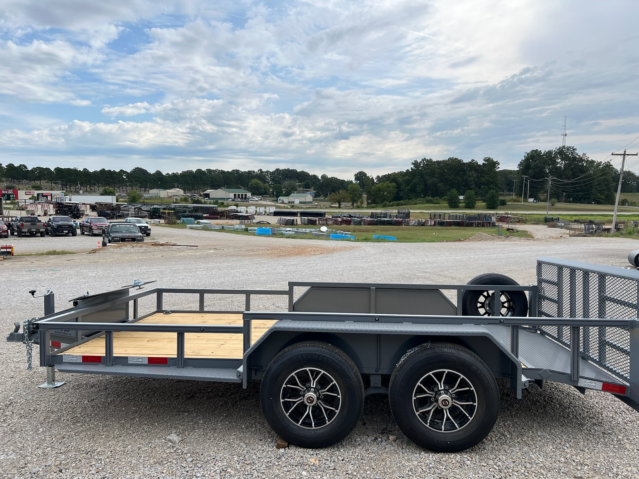 DELTA 14\' BUMPER UTILITY TRAILER