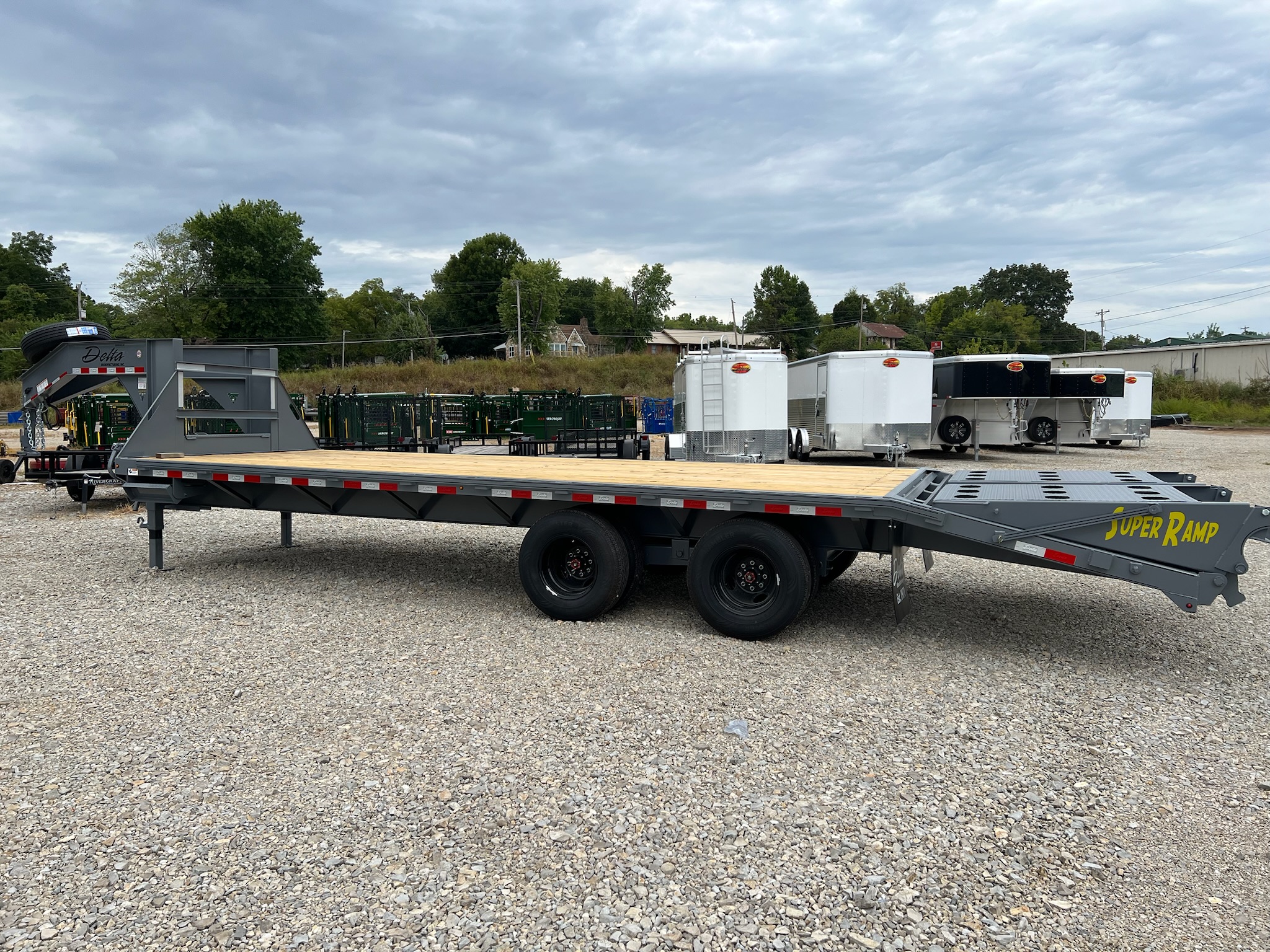 DELTA 25' FLATBED TRAILER