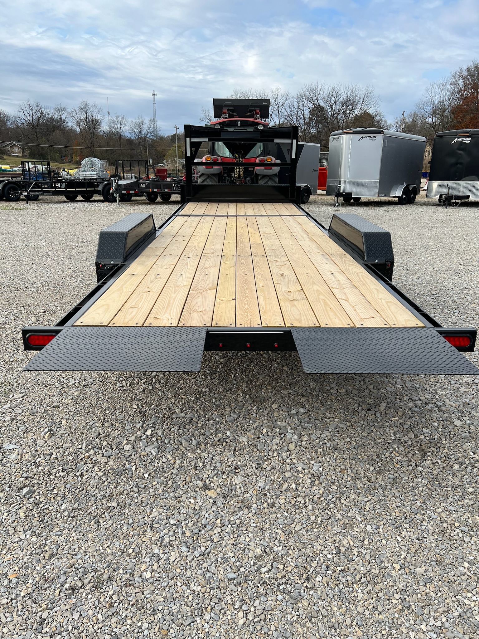 DELTA 22\' TILT TRAILER