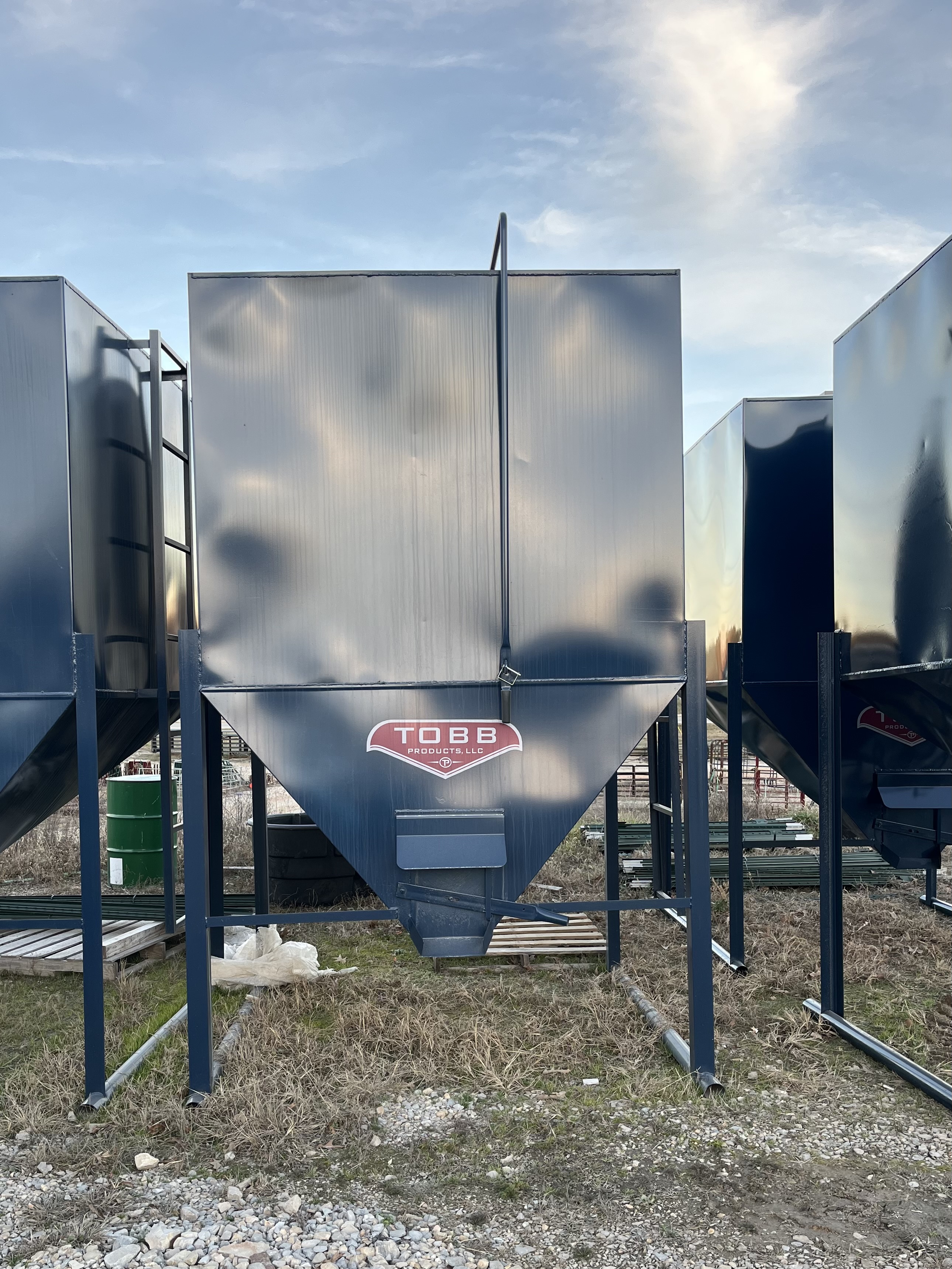 TOBB 5 TON FEED BIN BLUE