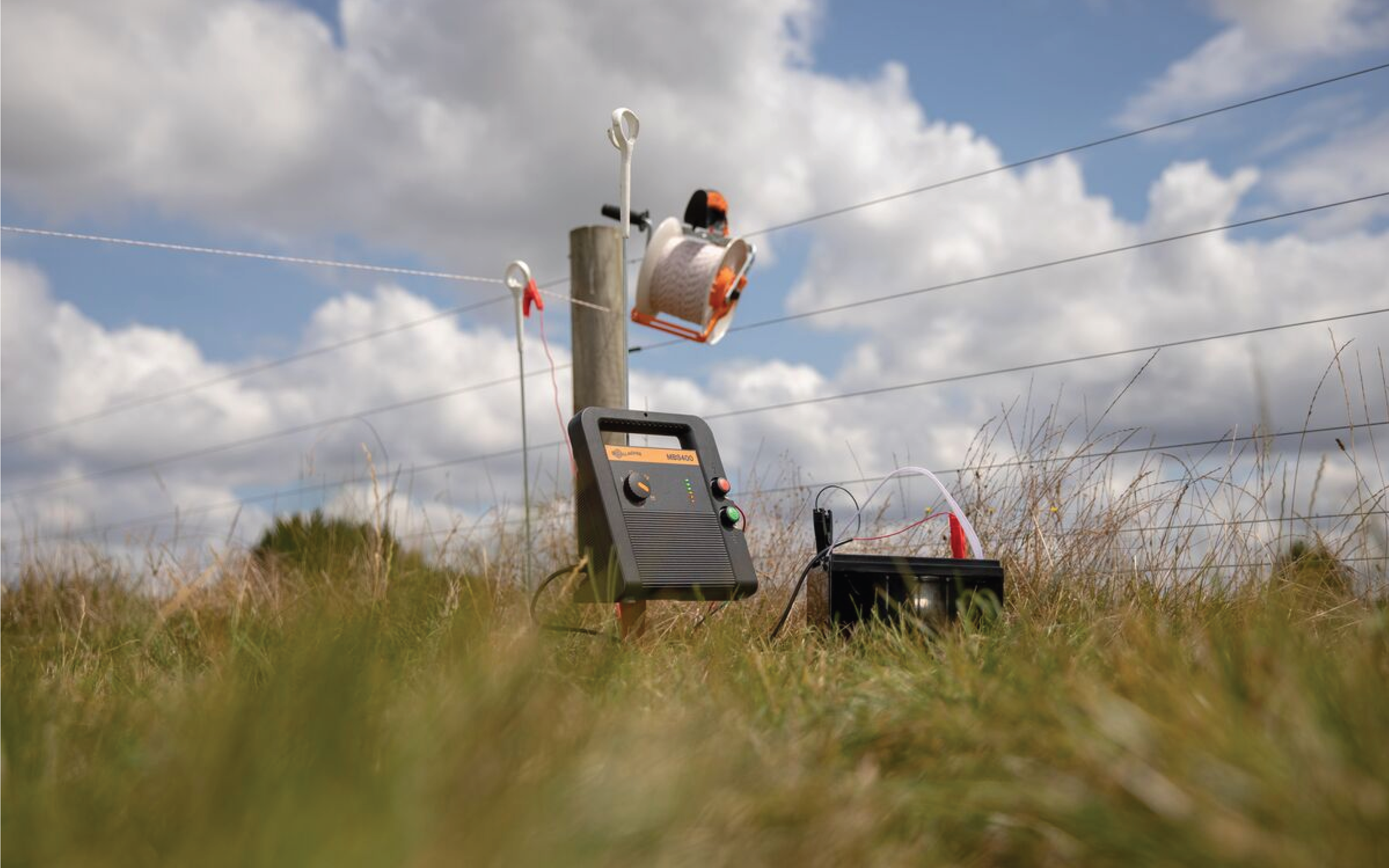 FENCING TOOLS &amp; ACCESSORIES