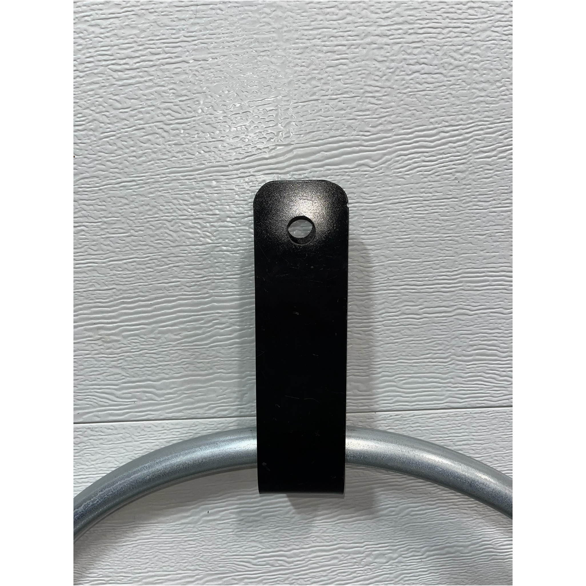 BARED WIRE UNROLLER HITCH