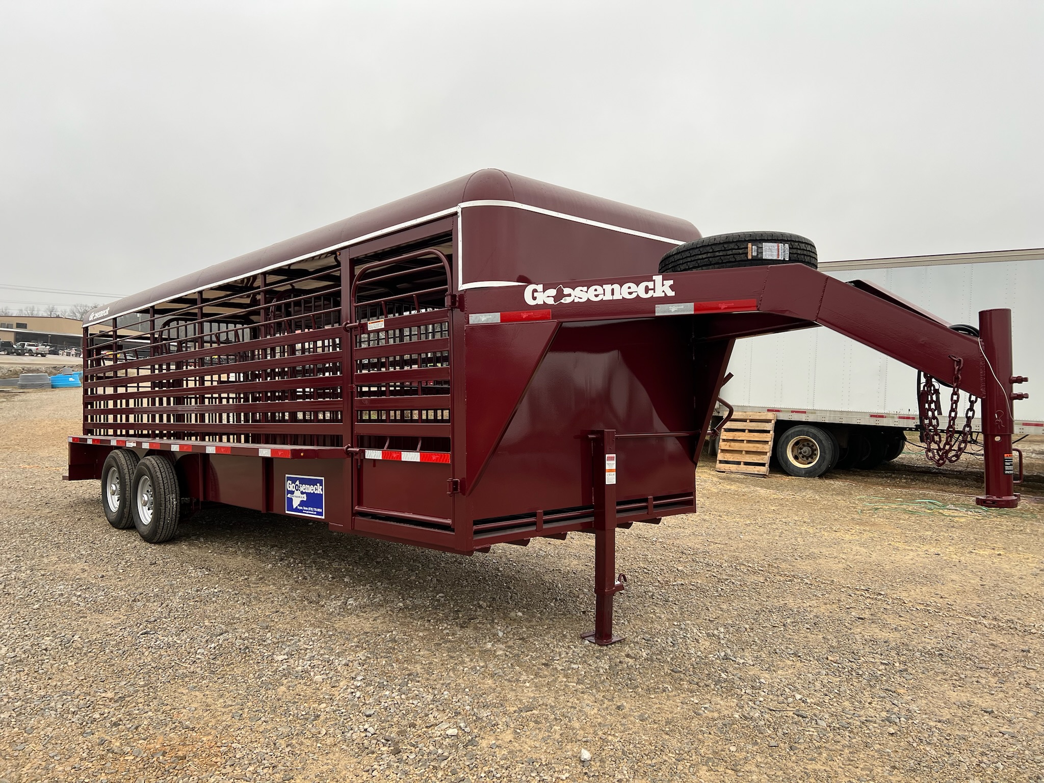 TRL GOOSENECK 24\'X 6\'8\" STOCK MT