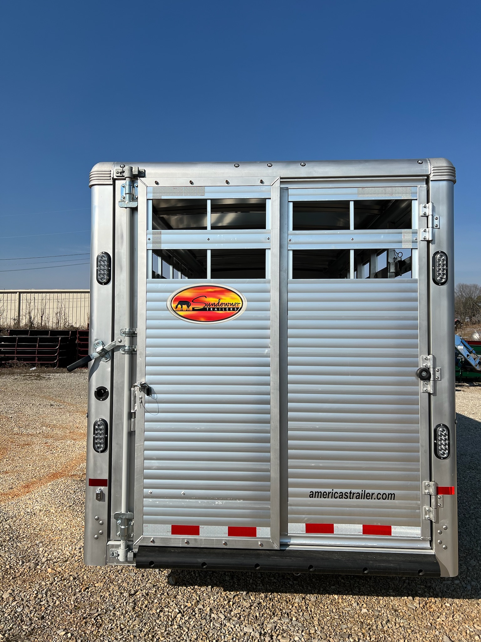 SUNDOWNER 20\' STOCK TRAILER WITH TACK ROOM