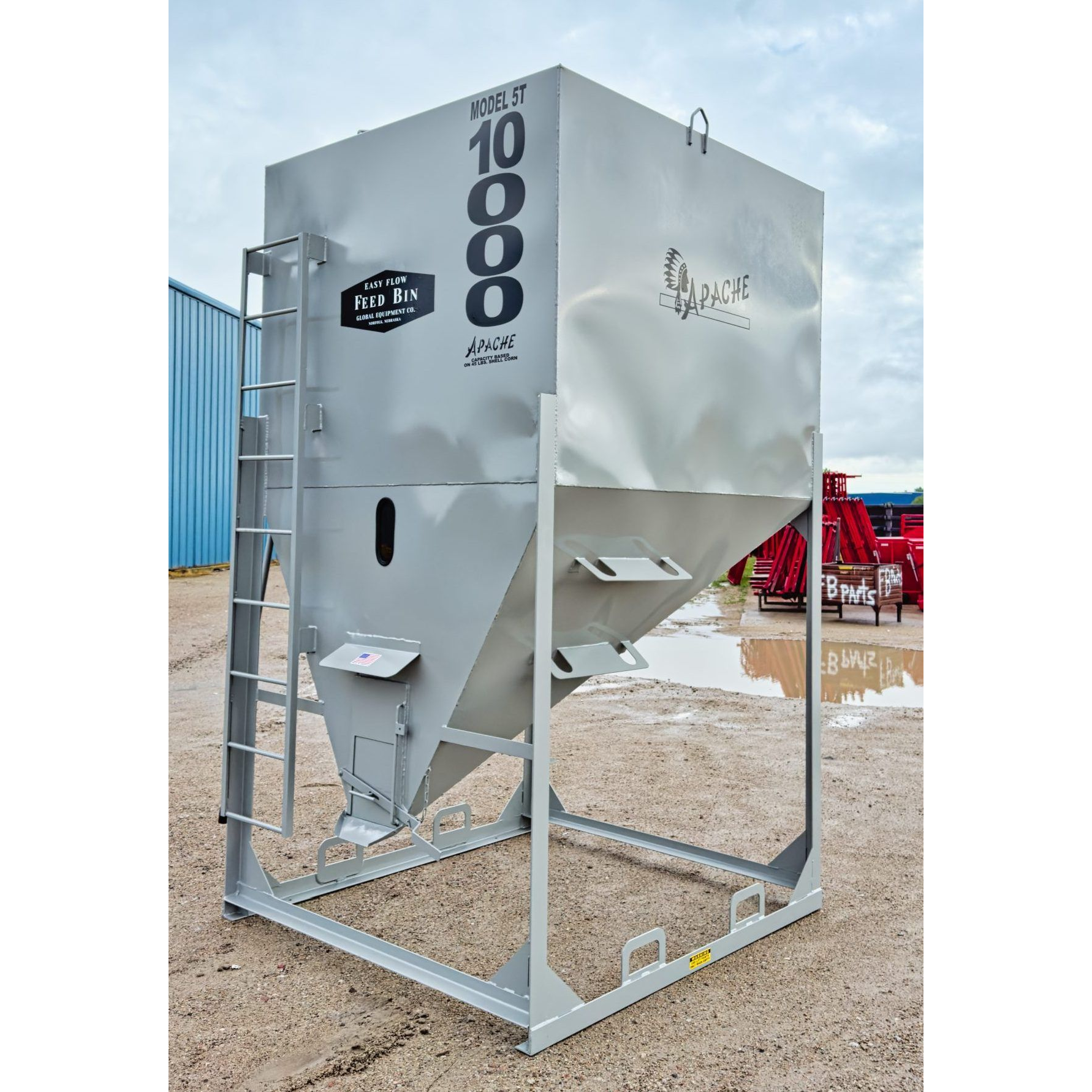 APACHE 5.5 TON STATIONARY FEED BIN