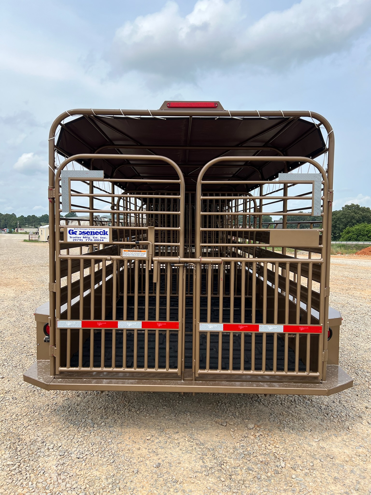 24\' GOOSENECK STOCK TRAILER